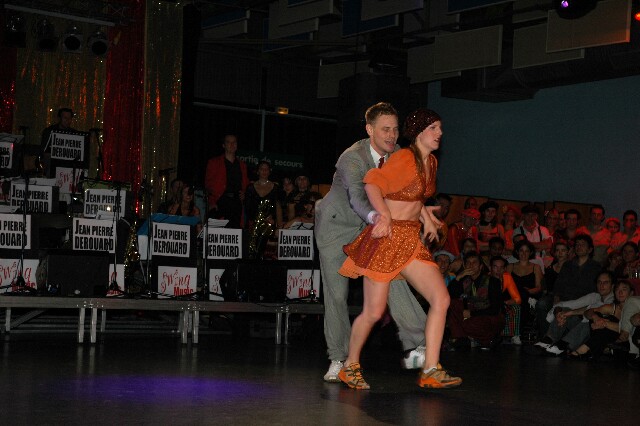 min 2005 11 12 fous swing 269